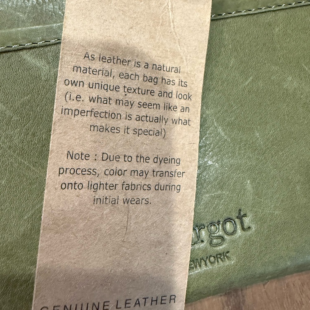 NWT Margot New York Olive Green Leather Wallet - Picture 7 of 9